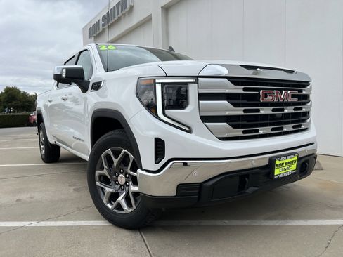New 2026 GMC Sierra 1500 SLE w/ Preferred Package image 4