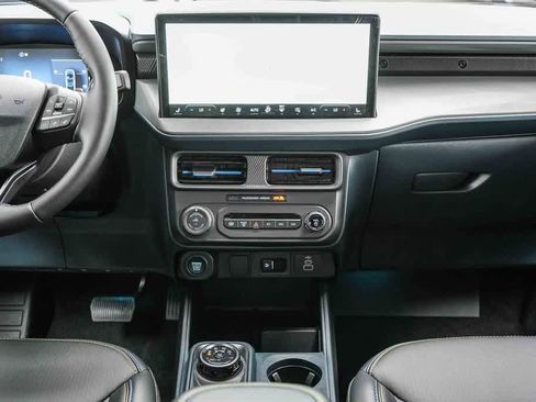 New 2026 Ford Maverick Lobo AWD/4WD image 13
