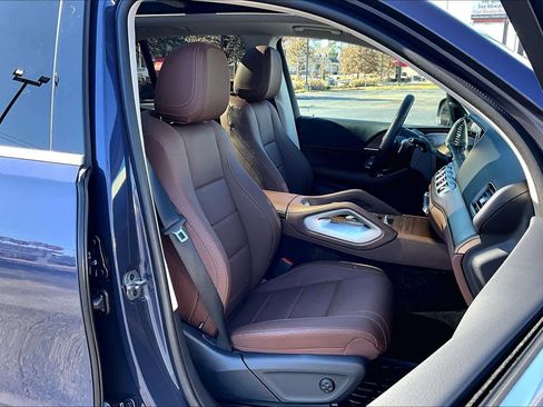 Used 2025 Mercedes-Benz GLE 350 4MATIC image 8