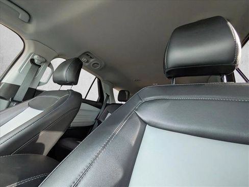 Used 2023 Ford Explorer XLT w/ Equipment Group 202A image 15