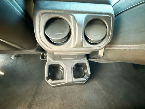 Used 2021 Jeep Wrangler Sport AWD/4WD image 29