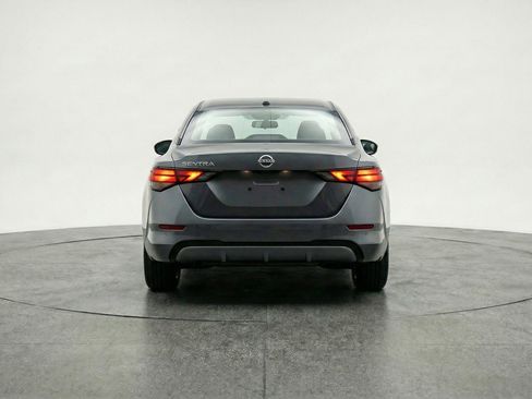 Used 2025 Nissan Sentra SV image 7