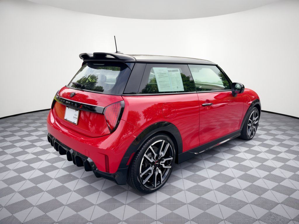 Certified 2025 MINI Cooper S FWD image 9