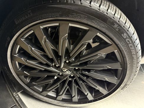 Used 2024 Hyundai Santa Fe Calligraphy image 38