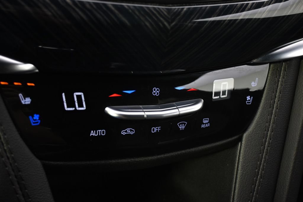 Certified 2024 Cadillac XT6 Premium Luxury AWD/4WD image 30