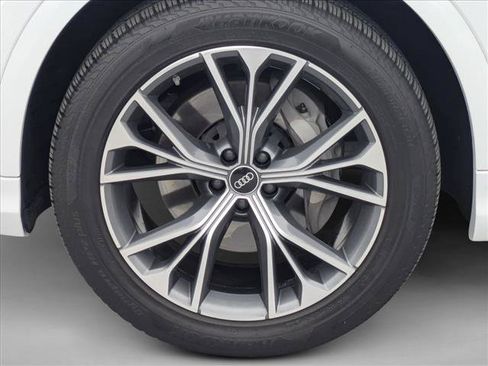 Used 2023 Audi Q8 Premium Plus w/ Premium Plus Package AWD/4WD image 27