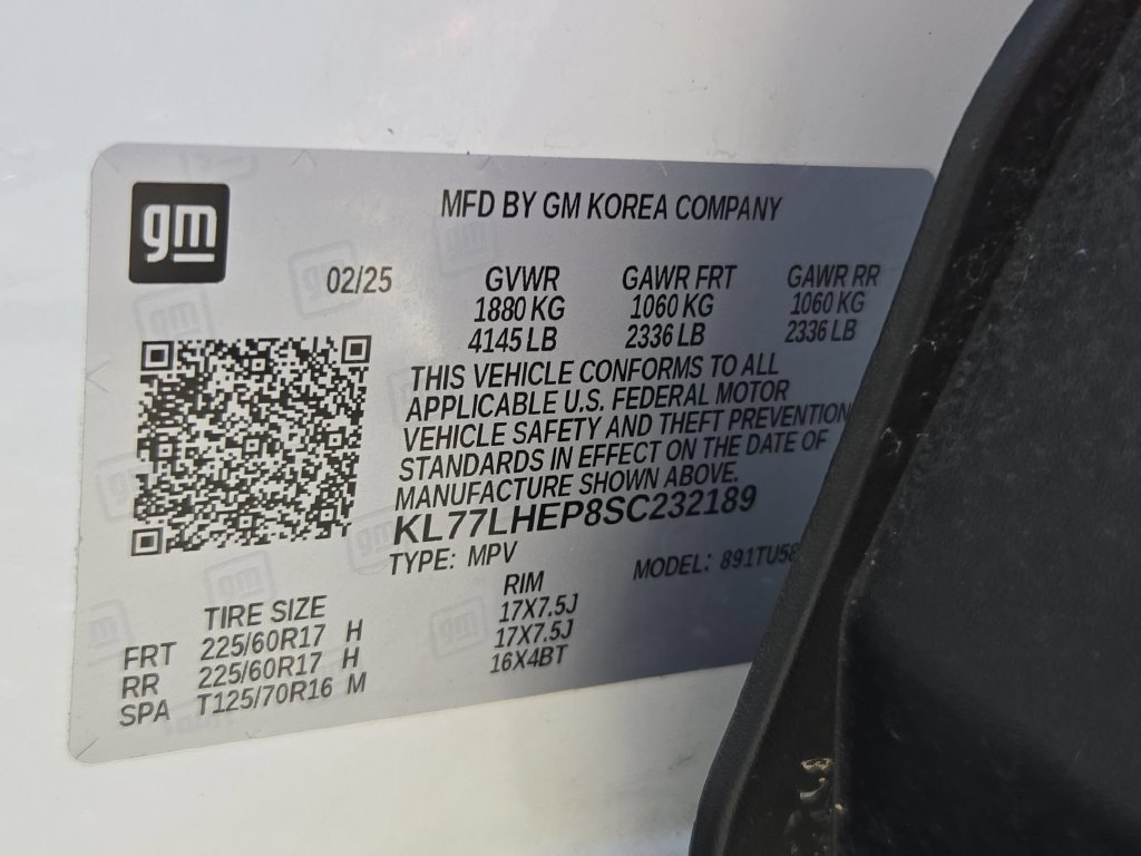Used 2025 Chevrolet Trax LT w/ LT Convenience Package FWD image 28