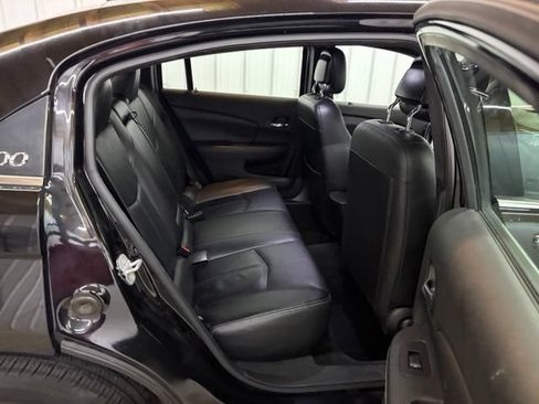 Used 2013 Chrysler 200 Limited FWD image 12
