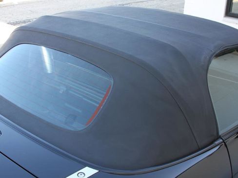Used 2007 MAZDA MX-5 Miata Touring RWD image 27