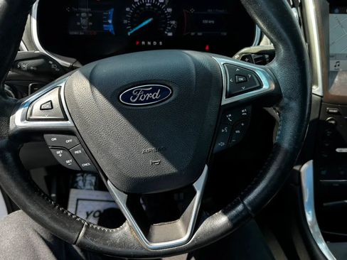 Used 2017 Ford Edge Titanium w/ Equipment Group 302A AWD/4WD image 30