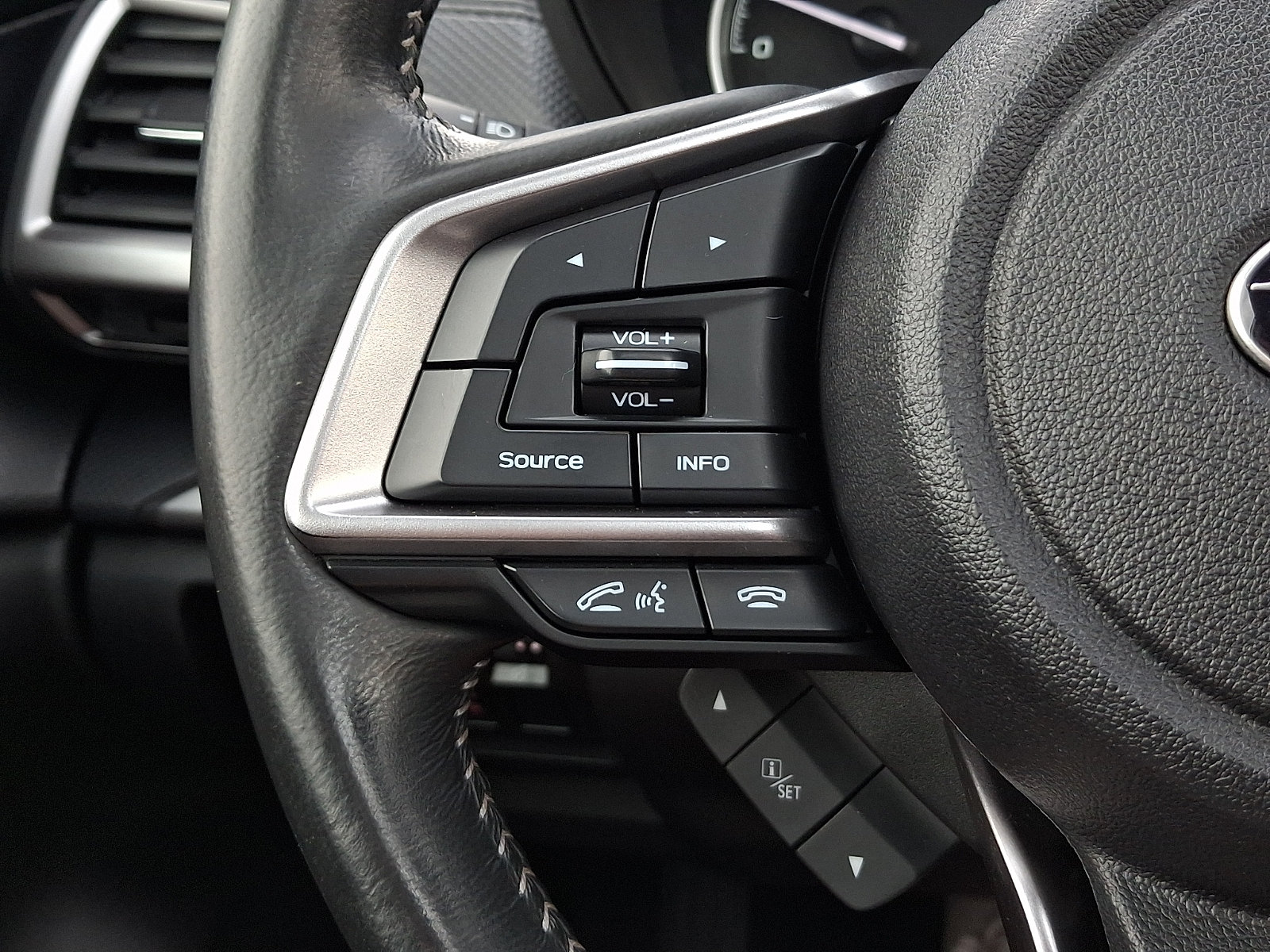 Certified 2023 Subaru Forester Premium AWD/4WD image 21