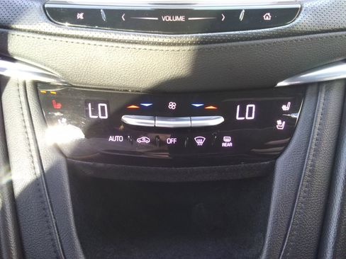 Used 2017 Cadillac XT5 Premium Luxury image 21