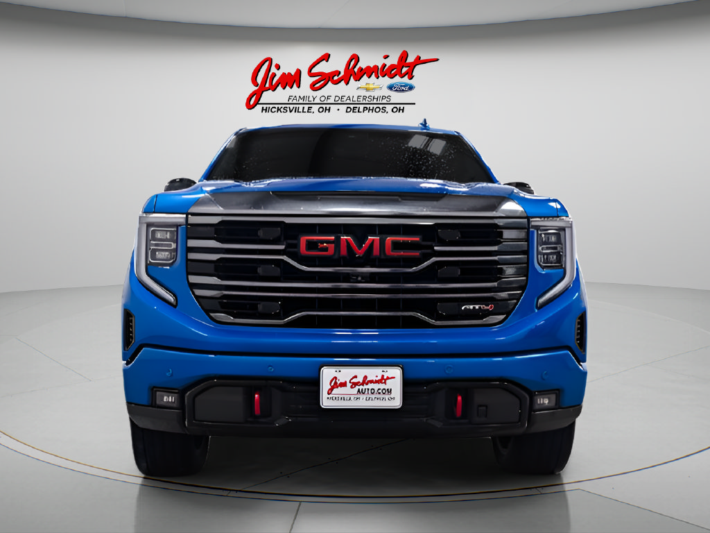Used 2023 GMC Sierra 1500 AT4 w/ Technology Package AWD/4WD image 2
