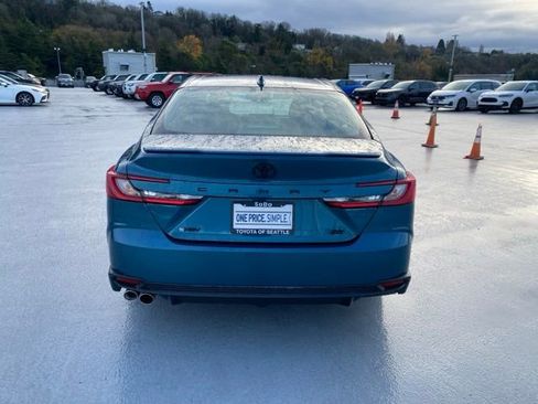 Certified 2025 Toyota Camry SE image 11