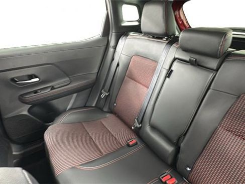 Used 2025 Nissan Kicks SR w/ Illumination Package image 14