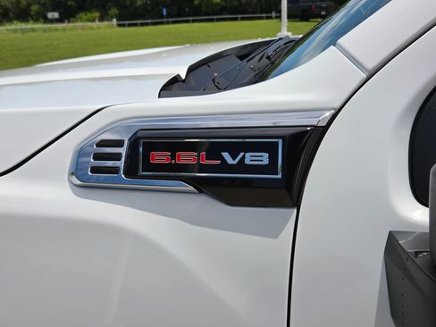 New 2026 GMC Sierra 2500 Pro w/ Convenience Package AWD/4WD image 5