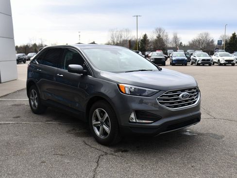 Used 2022 Ford Edge SEL w/ Convenience Package image 9