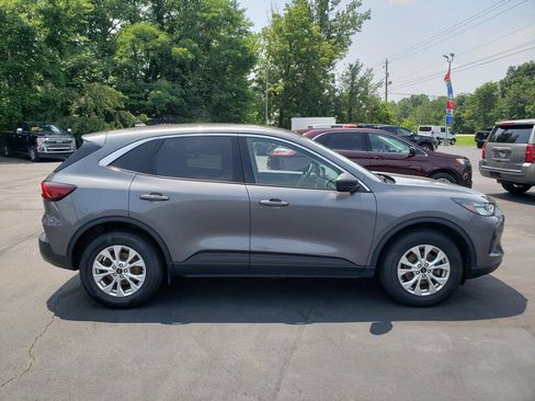 Used 2023 Ford Escape Active AWD/4WD image 4