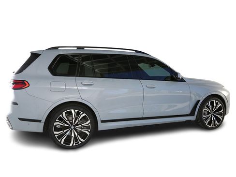 Used 2023 BMW X7 xDrive40i w/ M Sport Package AWD/4WD image 9