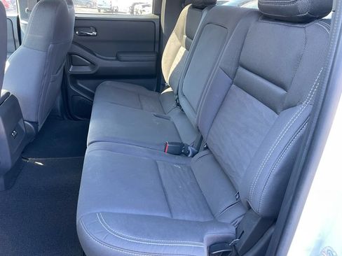 Used 2023 Nissan Frontier SV w/ Midnight Edition Package AWD/4WD image 9