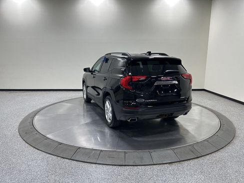 Used 2018 GMC Terrain SLE w/ Driver Convenience Package AWD/4WD image 9
