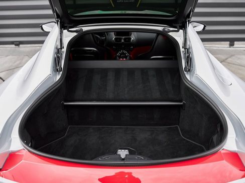 Used 2023 Aston Martin V12 Vantage image 23