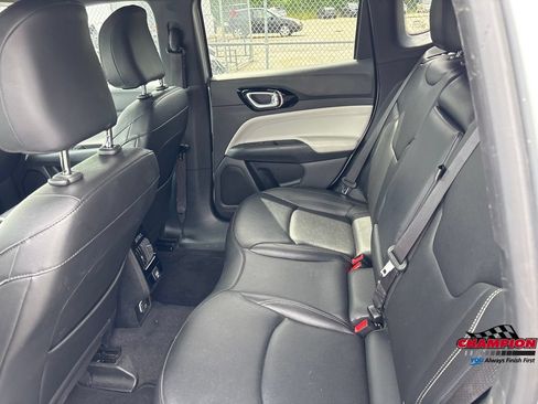 Used 2025 Jeep Compass Limited AWD/4WD image 20