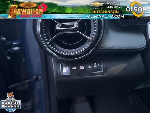 Used 2025 Chevrolet Equinox LT w/ Safety and Technology Package image 17