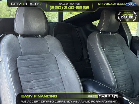 Used 2017 Ford Mustang GT w/ Black Accent Package RWD image 14