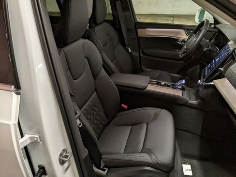 New 2025 Volvo XC90 T8 Core w/ Climate Package image 23