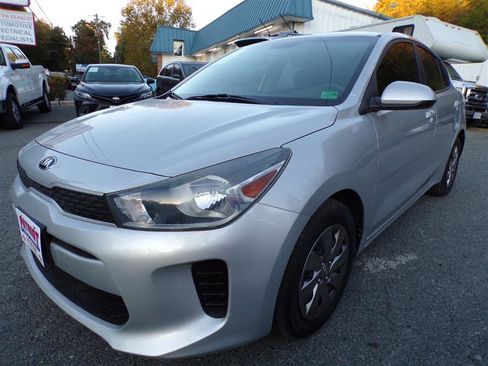 Used 2018 Kia Rio S image 3