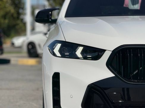 New 2026 BMW X6 M60i image 13