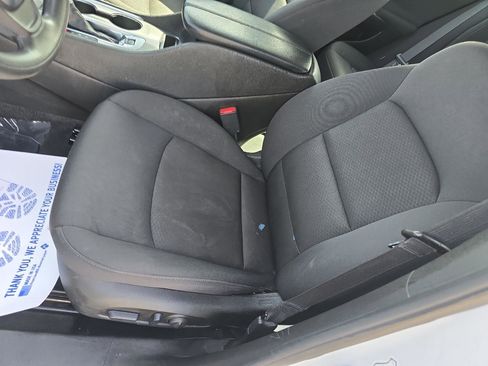 Used 2023 Chevrolet Malibu LT image 18