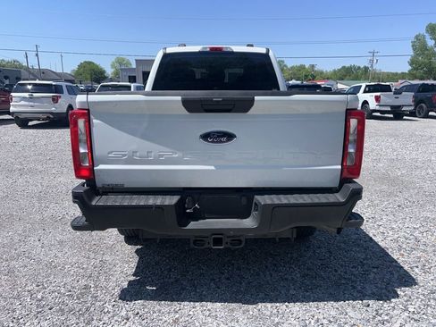 Used 2024 Ford F250 XL w/ Snow Plow Prep Package AWD/4WD image 4