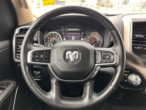 Used 2019 RAM 1500 Laramie image 28
