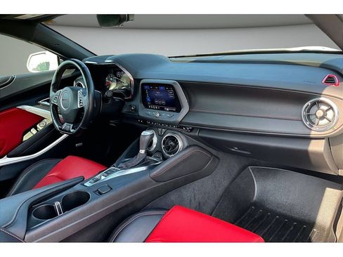 Used 2020 Chevrolet Camaro SS RWD image 40