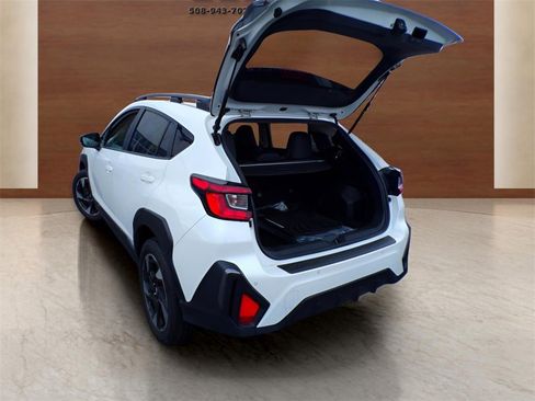 Used 2024 Subaru Crosstrek 2.5i Limited image 12