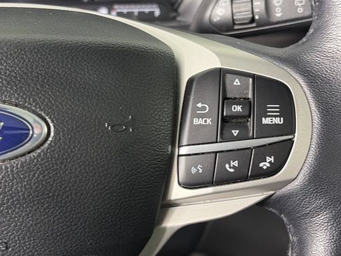 Used 2023 Ford Explorer XLT w/ Equipment Group 202A AWD/4WD image 18