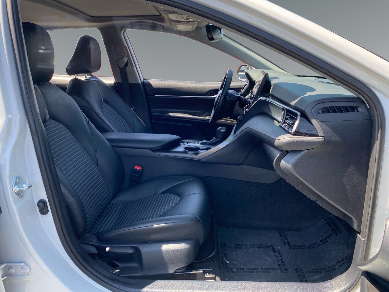 Used 2023 Toyota Camry SE w/ Audio Upgrade Package FWD image 15