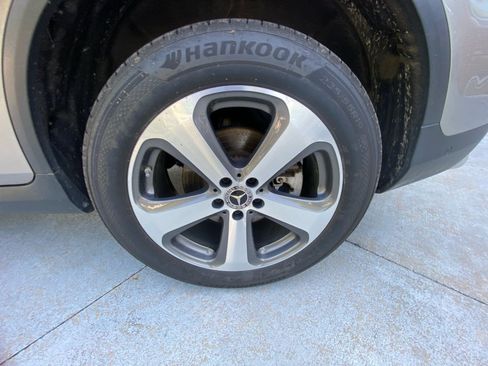 Certified 2019 Mercedes-Benz GLC 300 4MATIC image 22