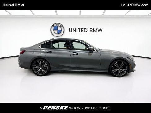 Used 2024 BMW 330i Sedan w/ Premium Package RWD image 4