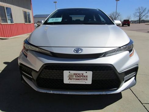 Used 2022 Toyota Corolla SE image 4