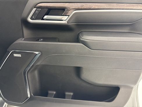 Used 2025 Chevrolet Silverado 2500 LTZ w/ LTZ Premium Package image 49