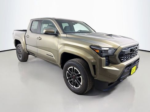 New 2026 Toyota Tacoma TRD Sport AWD/4WD image 3