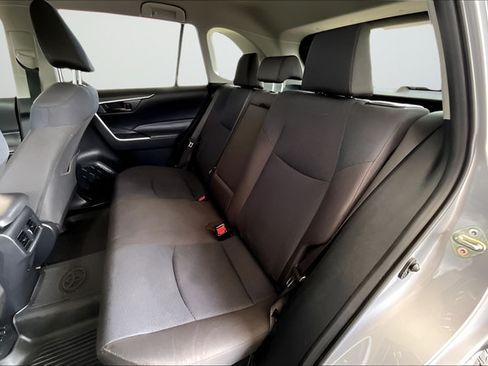 Used 2025 Toyota RAV4 LE AWD/4WD image 19