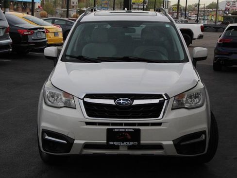 Used 2018 Subaru Forester 2.5i Premium image 3
