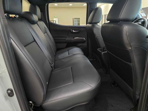 Certified 2023 Toyota Tacoma TRD Off-Road w/ TRD Premium Off Road Package AWD/4WD image 24