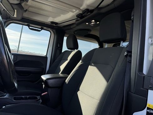 Used 2021 Jeep Wrangler Willys image 6