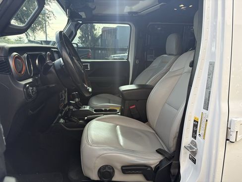 Used 2021 Jeep Gladiator Mojave image 8