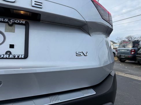 Used 2023 Nissan Rogue SV w/ SV Premium B Package image 8